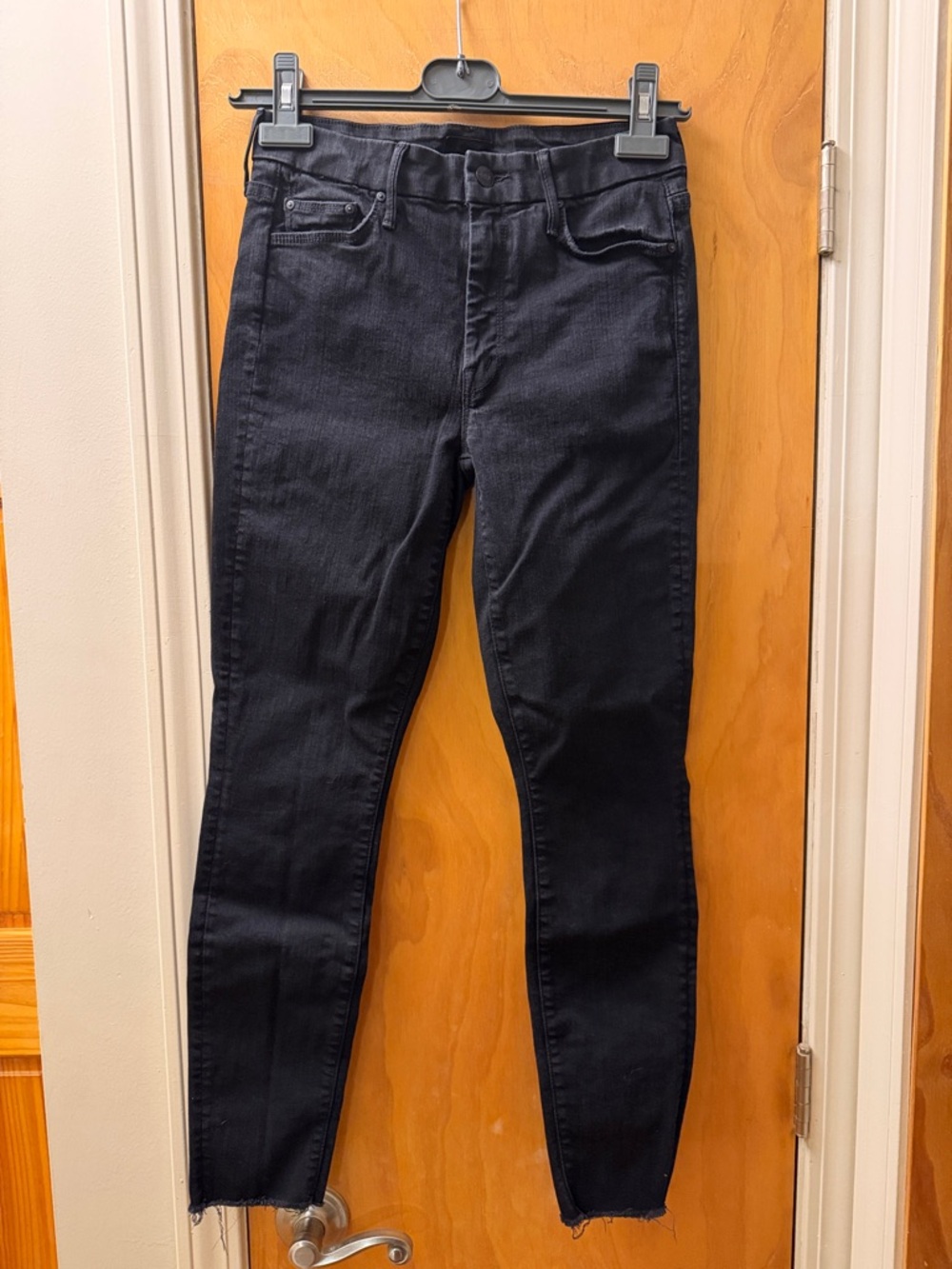 MOTHER Women's Skinny Jeans in Black